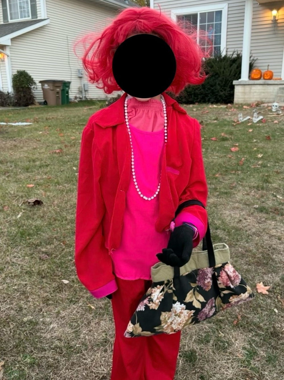 Weapons DIY AUNT GLADYS HALLOWEEN Costume
